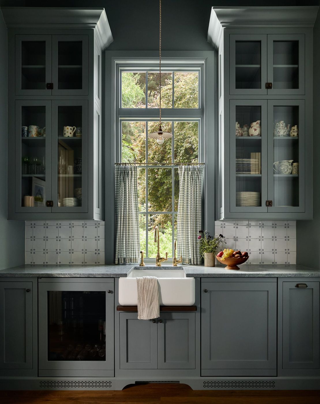 Glass Cabinets – Trendy Cabinets